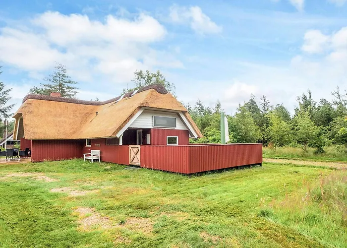 Eco-friendly Retreat With - By Traum *